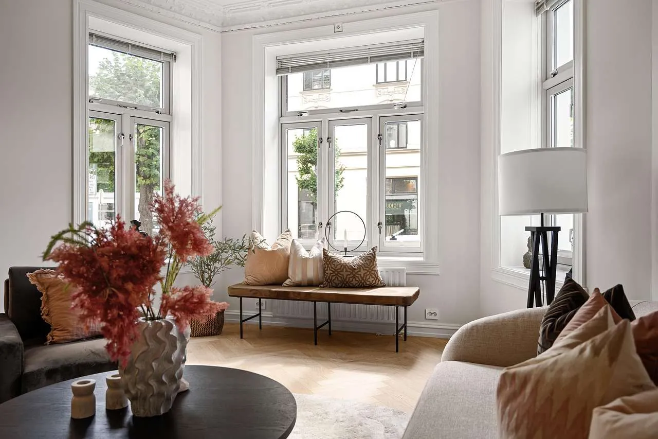 Home Window Tint Guide: Boost Comfort & Privacy